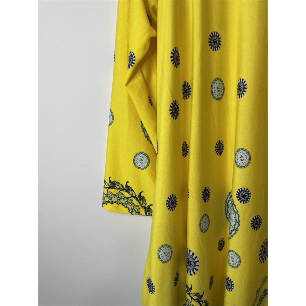 White‎ Mark Women's Large Yellow Medallion Print Pocket Tunic Top Sharkbite Hem - Picture 2 of 12